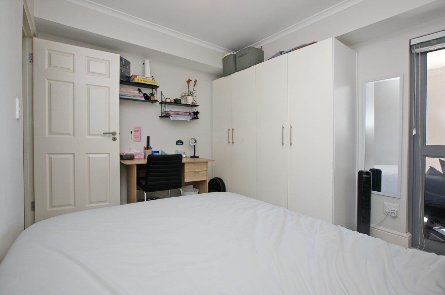 2 Bedroom Property for Sale in Claremont Upper Western Cape